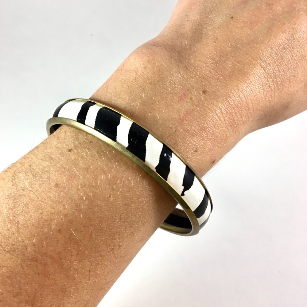 Zebra Bangle - Picture 2 of 8